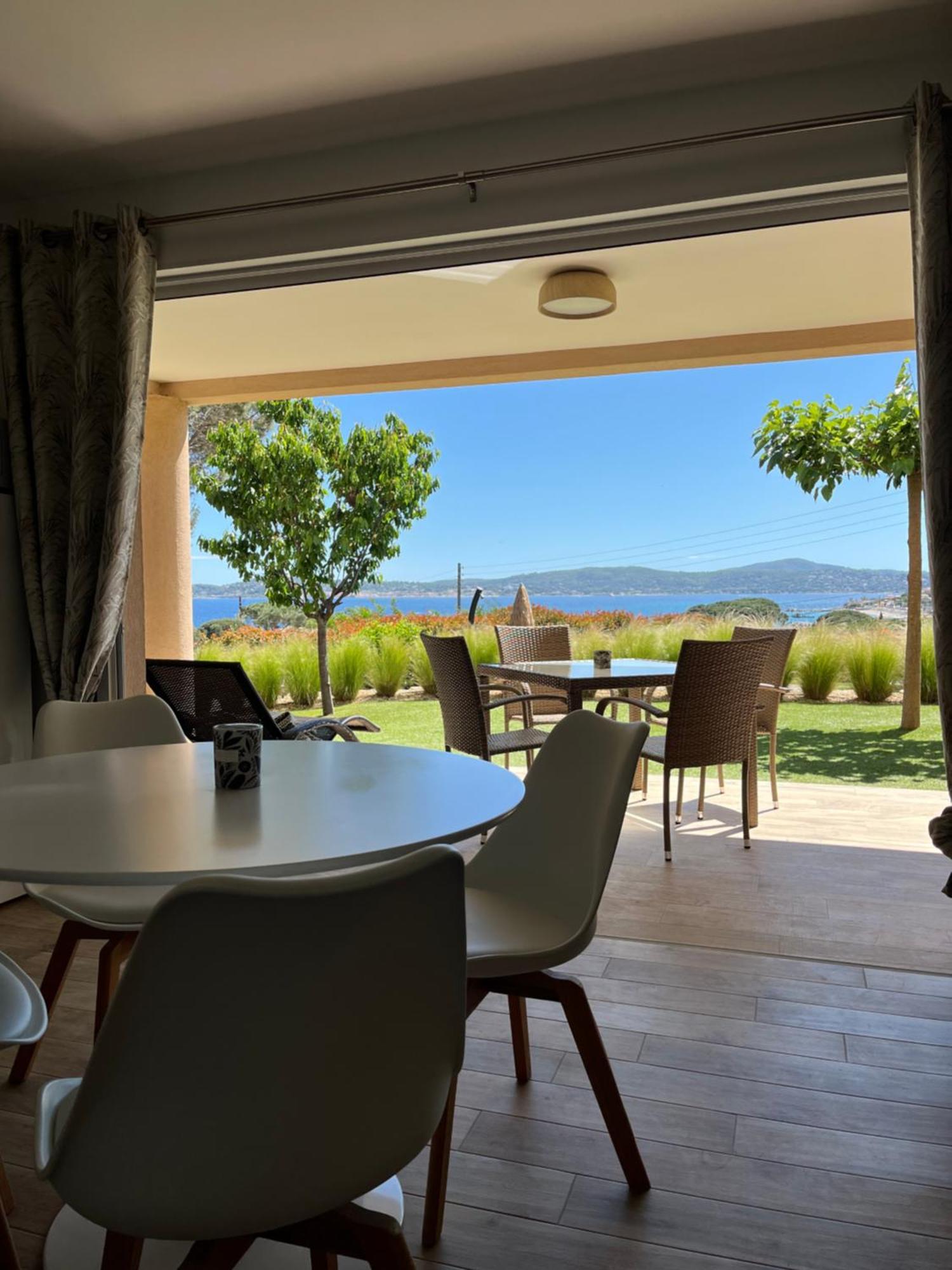 La Bastide Du Soleil Apartman Sainte-Maxime Szoba fotó