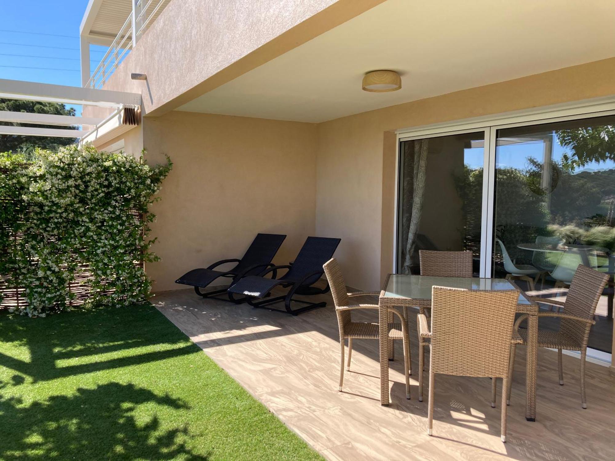 La Bastide Du Soleil Apartman Sainte-Maxime Szoba fotó